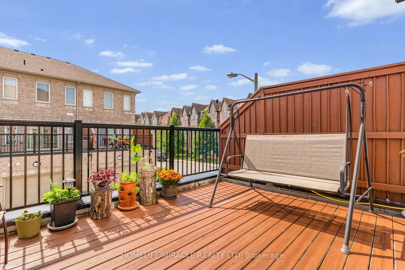 3, De Jong, Dorset Park, Toronto