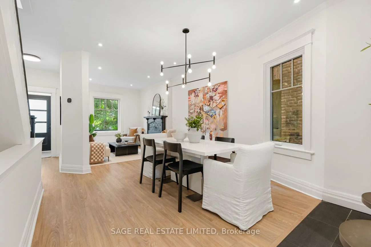 11, Bertmount, South Riverdale, Toronto