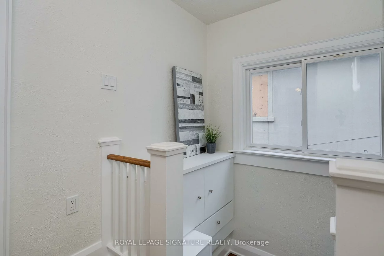 14, Sutherland, Crescent Town, Toronto