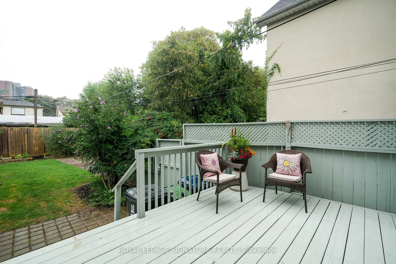 14, Sutherland, Crescent Town, Toronto