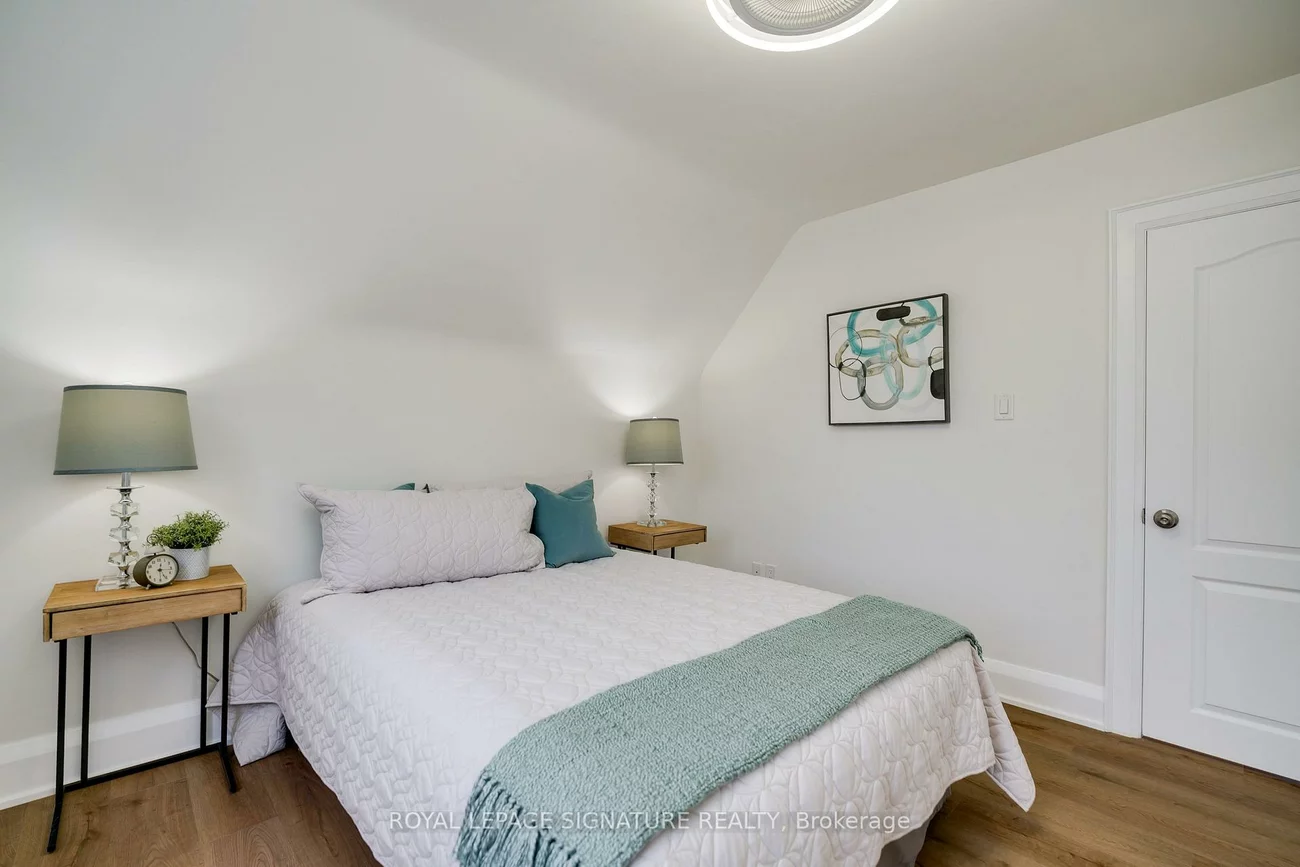 14, Sutherland, Crescent Town, Toronto