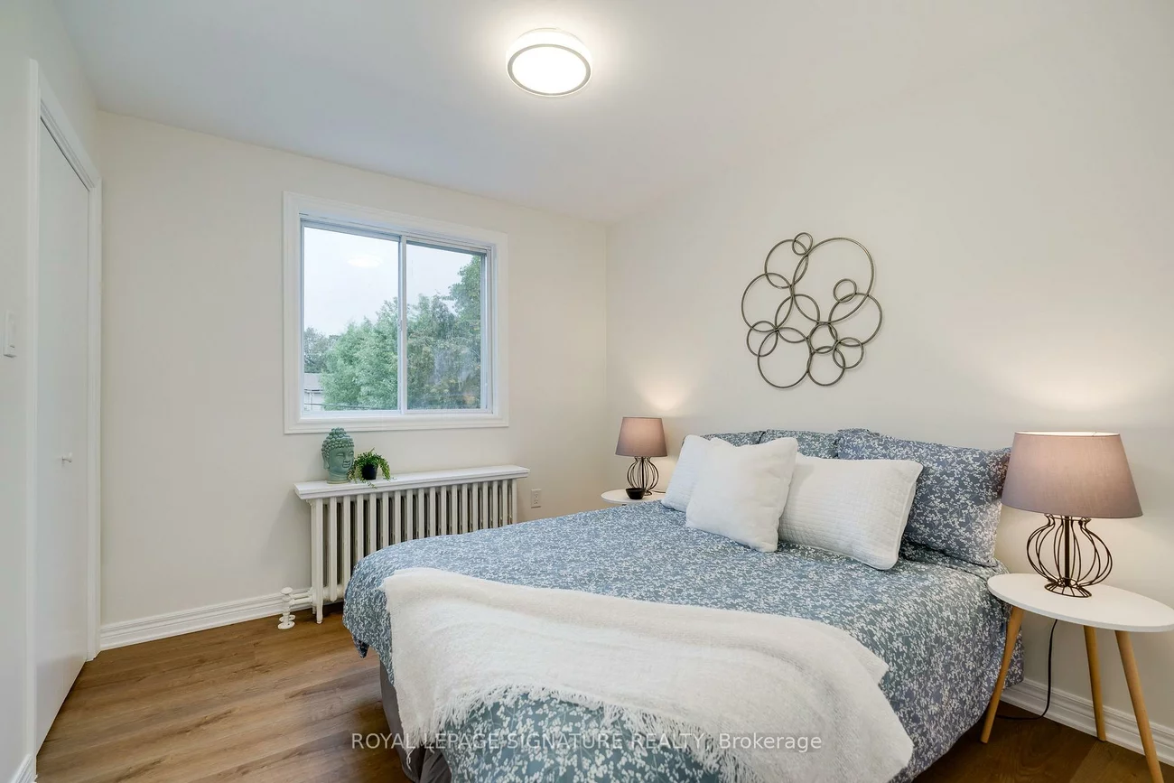 14, Sutherland, Crescent Town, Toronto