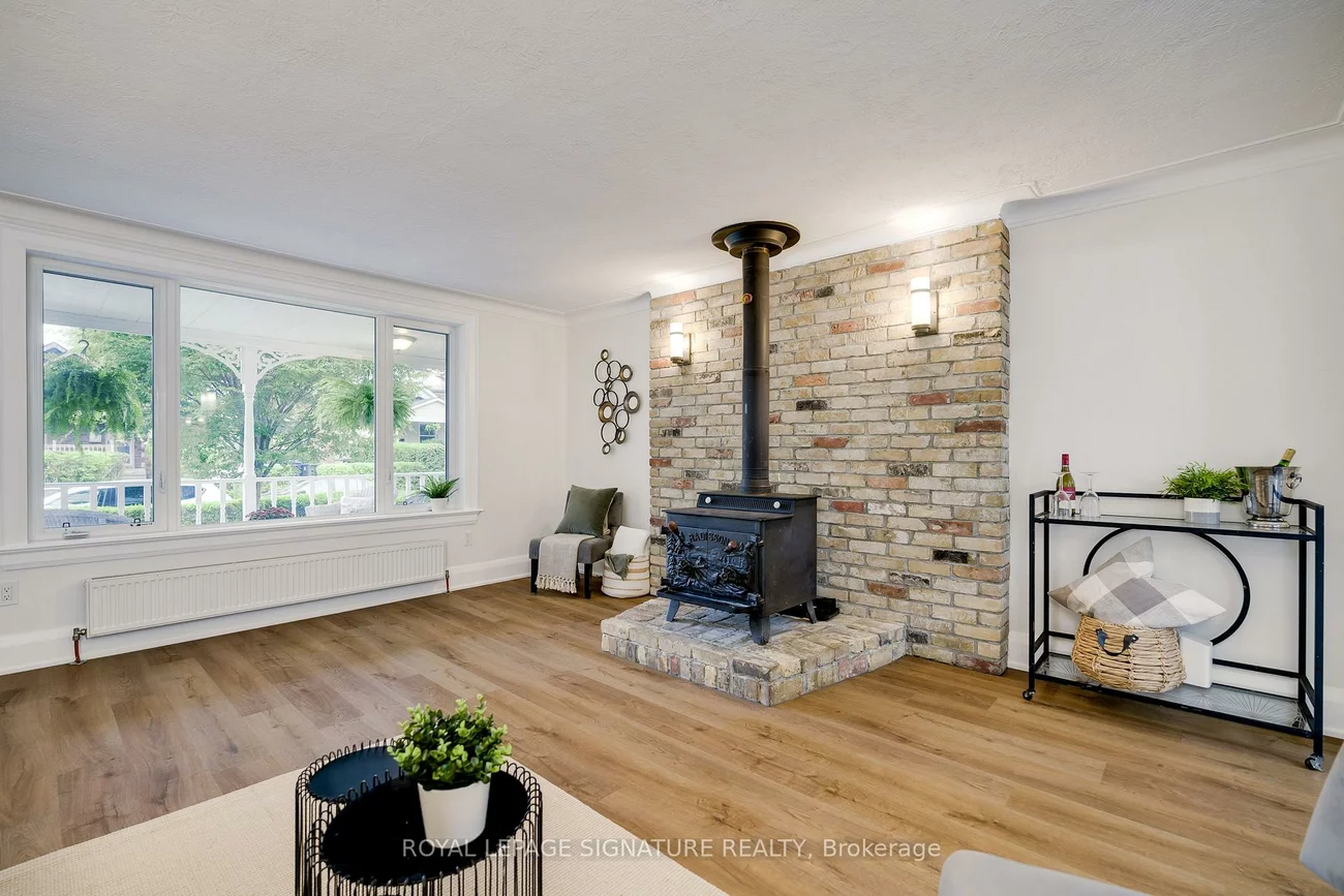 14, Sutherland, Crescent Town, Toronto