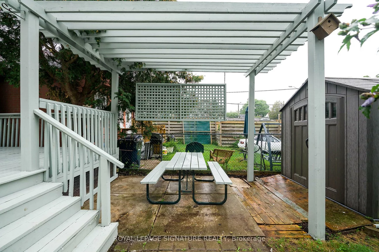 14, Sutherland, Crescent Town, Toronto