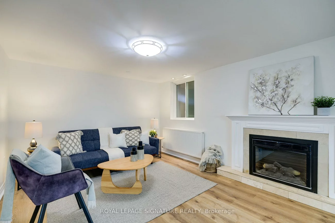 14, Sutherland, Crescent Town, Toronto