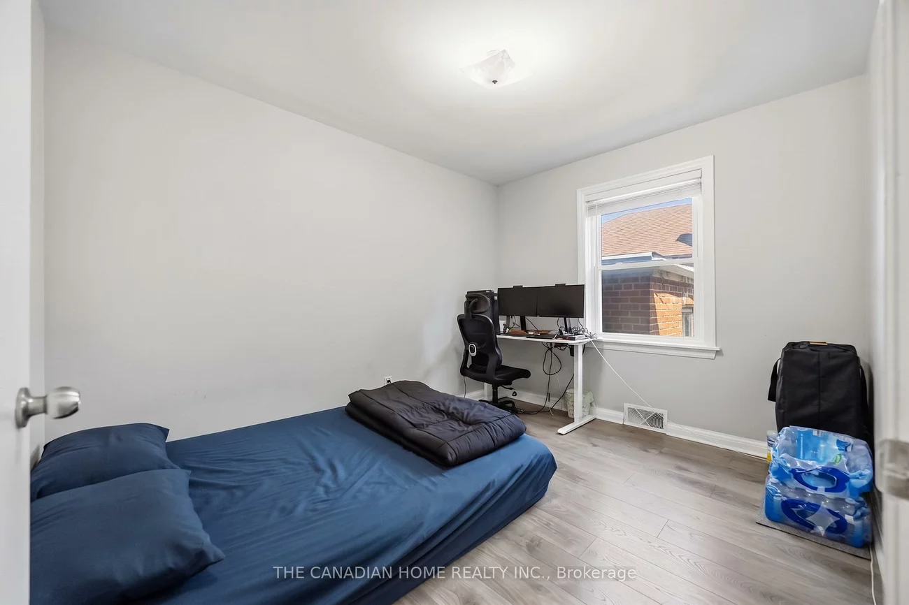 1373, Pharmacy, Wexford-Maryvale, Toronto