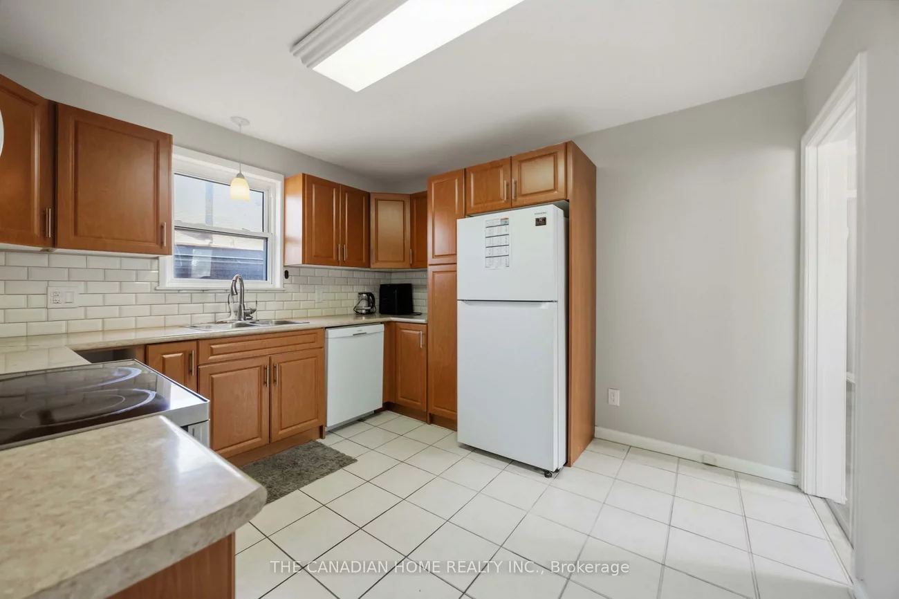 1373, Pharmacy, Wexford-Maryvale, Toronto