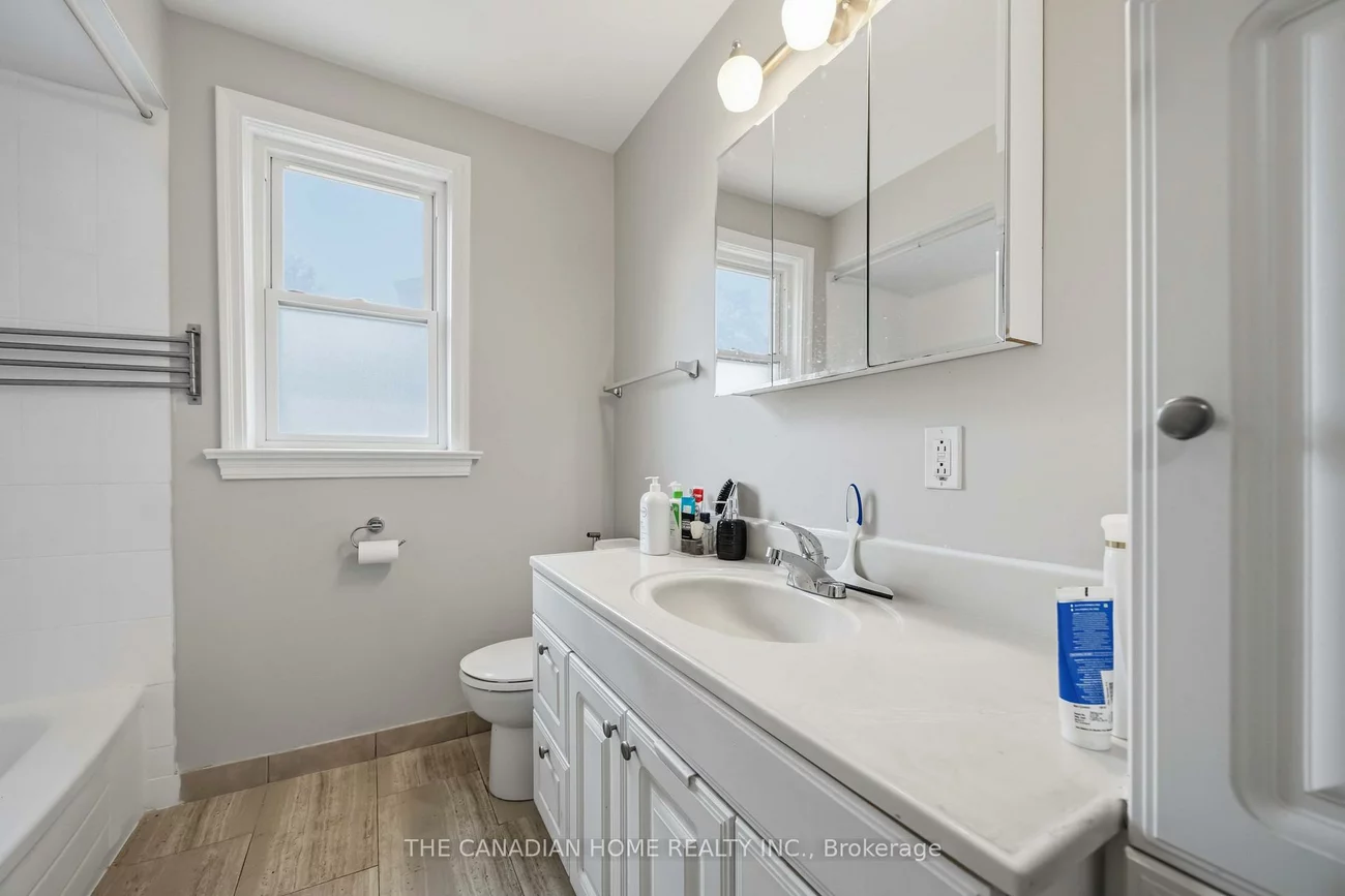 1373, Pharmacy, Wexford-Maryvale, Toronto