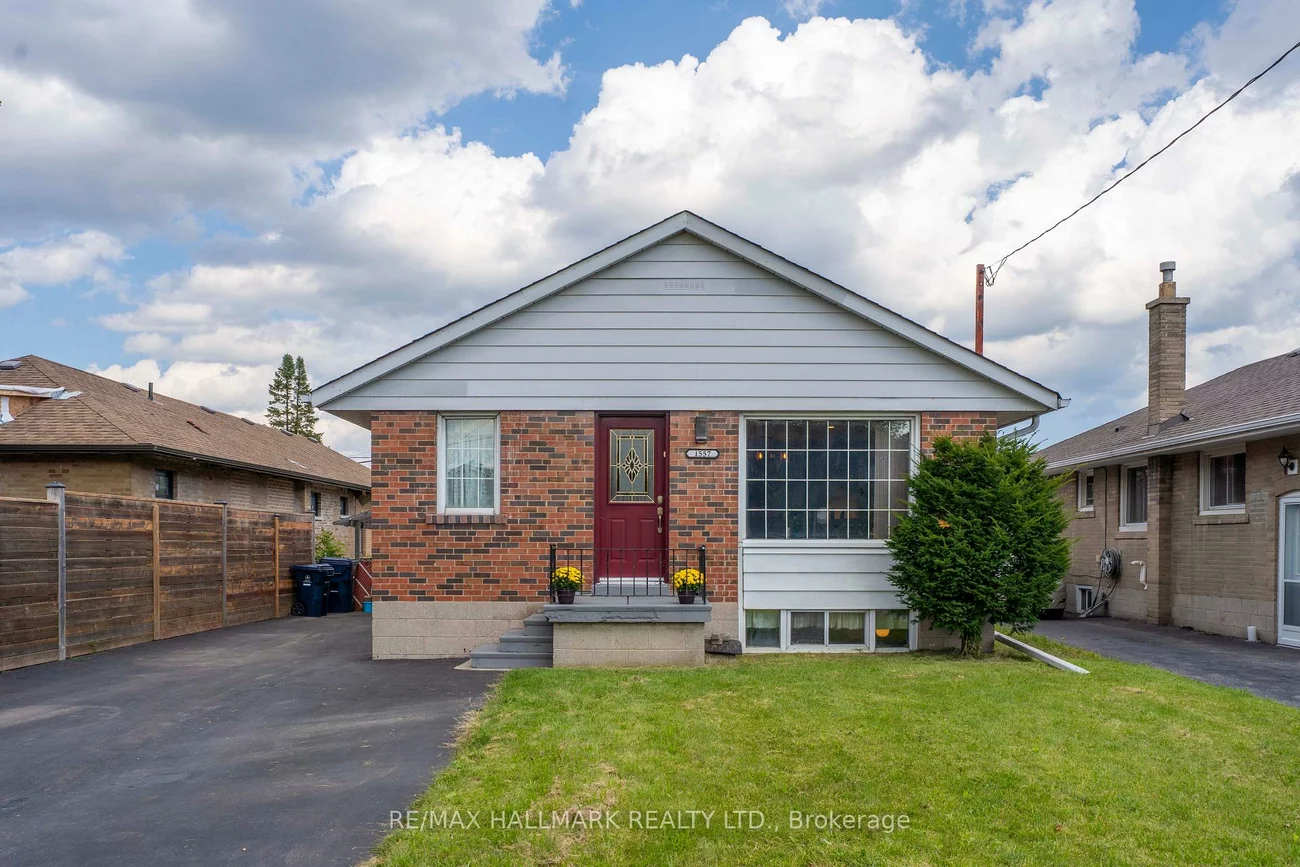 1557, Pharmacy, Wexford-Maryvale, Toronto