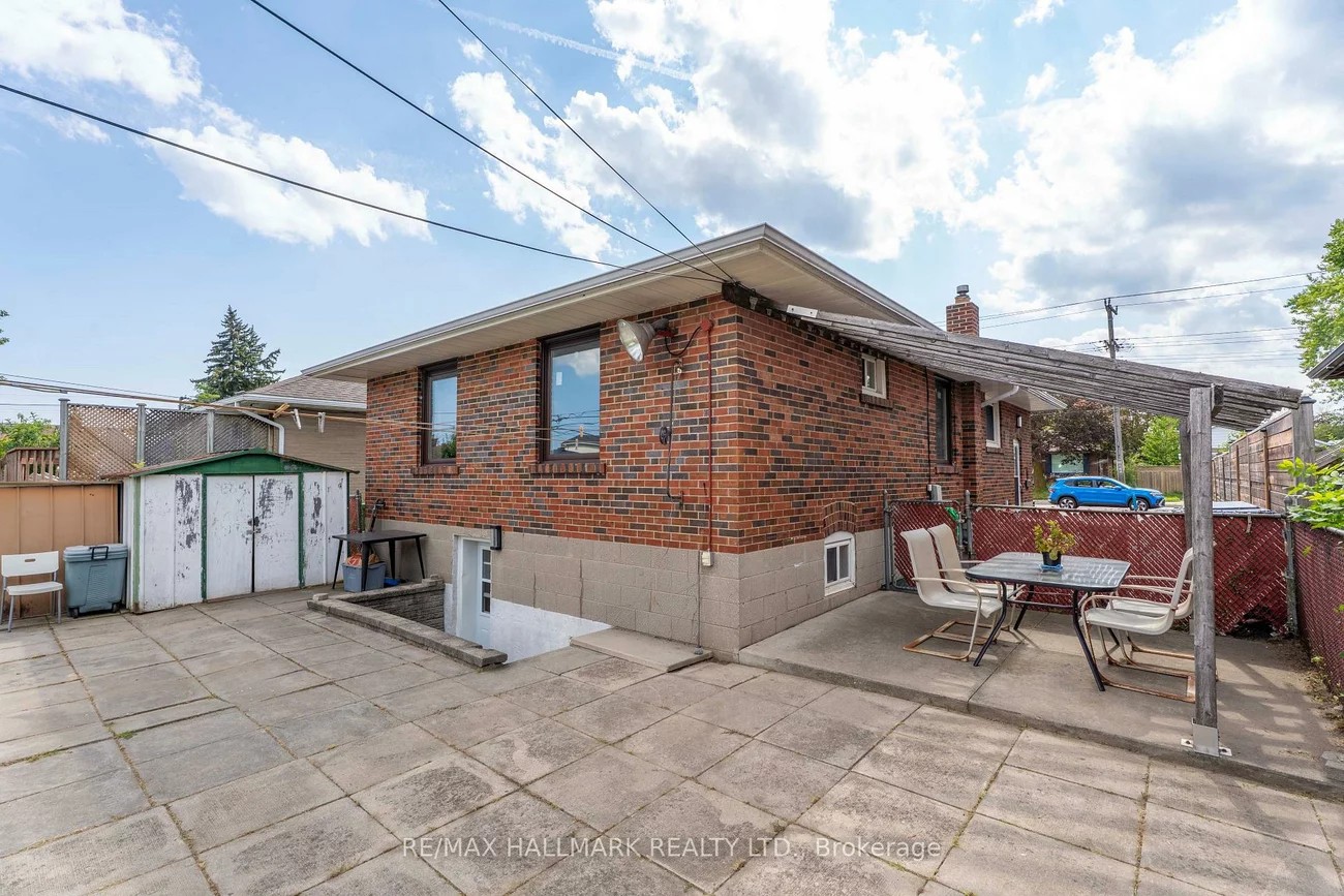 1557, Pharmacy, Wexford-Maryvale, Toronto