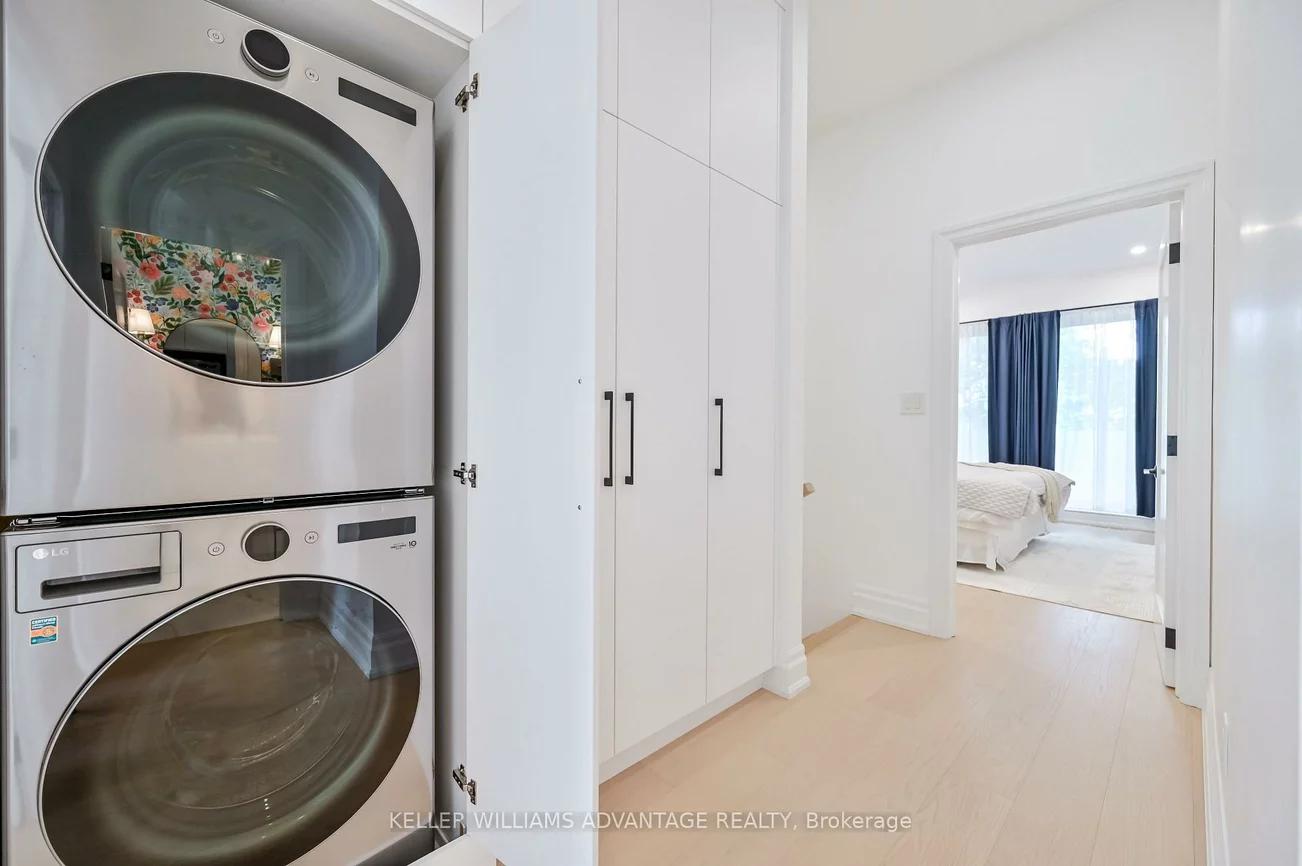 17 B, Haig, Birchcliffe-Cliffside, Toronto