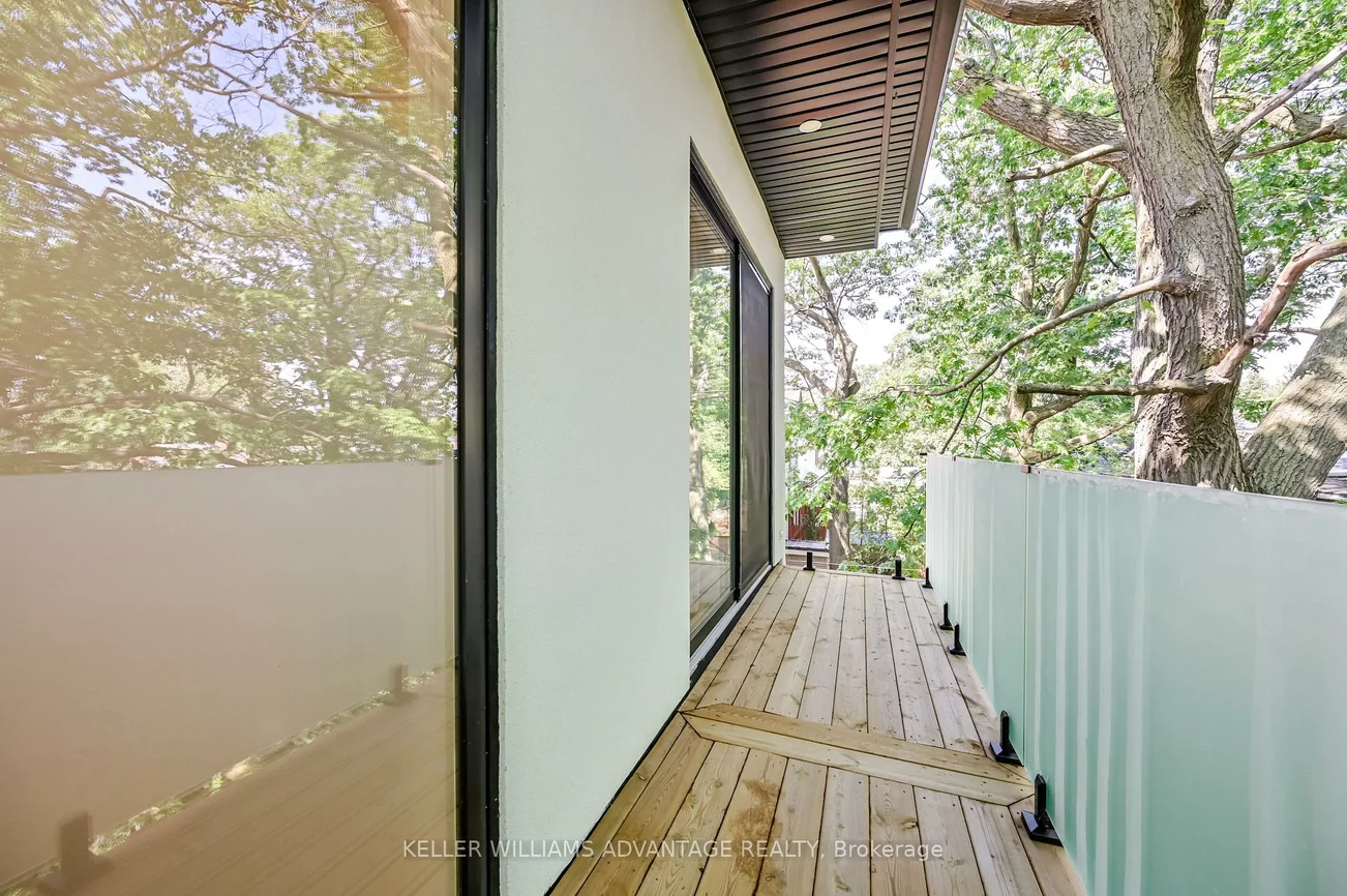 17 B, Haig, Birchcliffe-Cliffside, Toronto