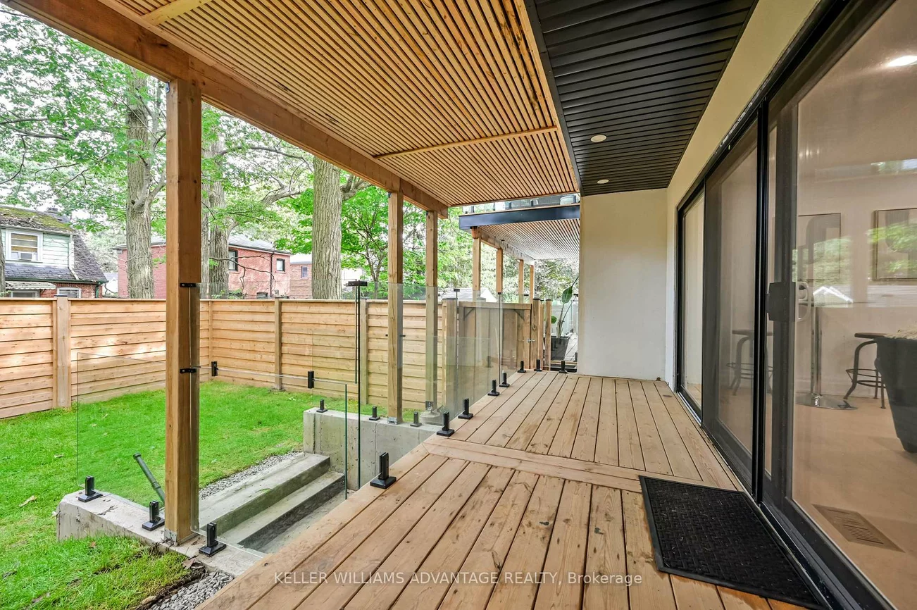 17 B, Haig, Birchcliffe-Cliffside, Toronto