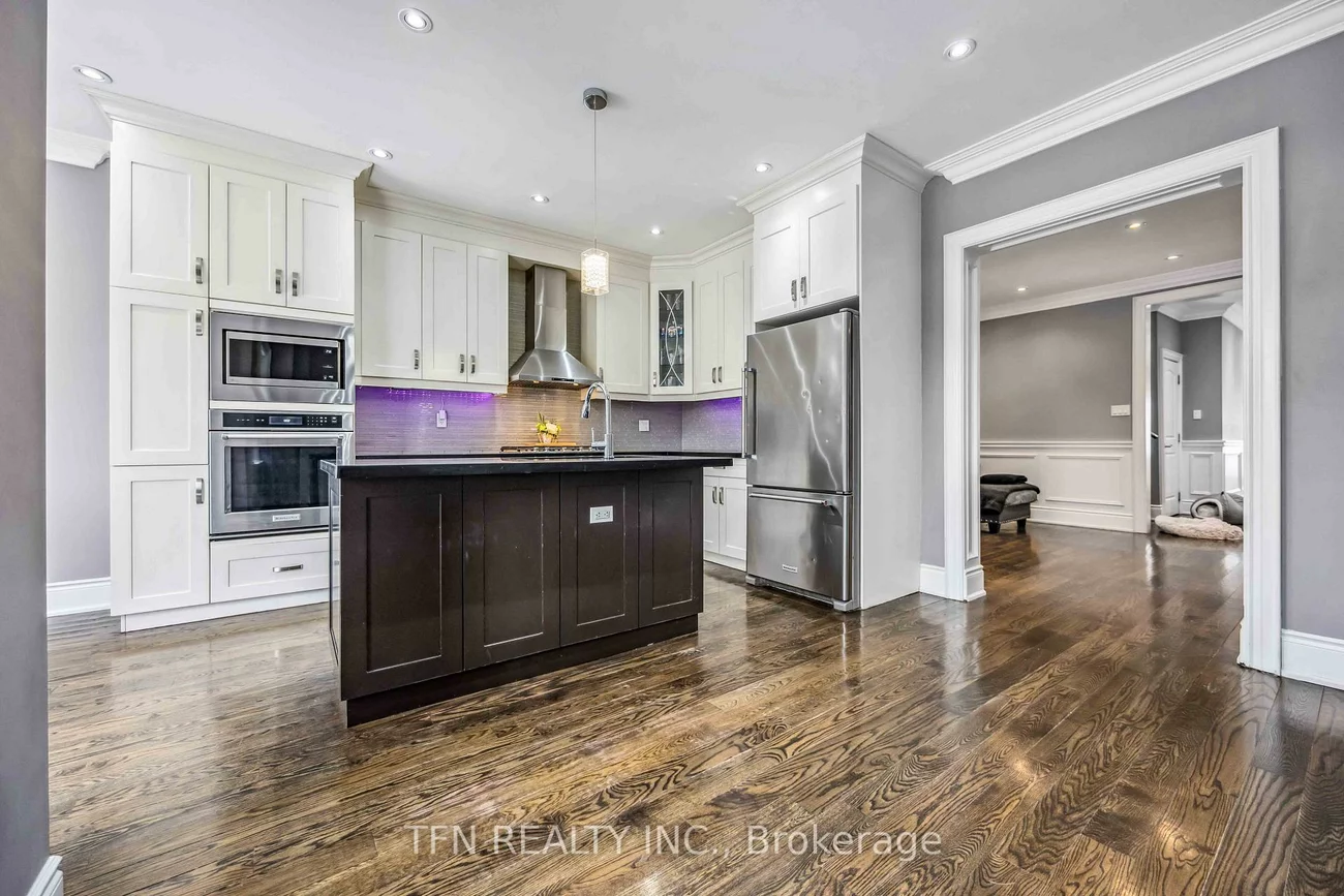 282B, Aylesworth, Birchcliffe-Cliffside, Toronto