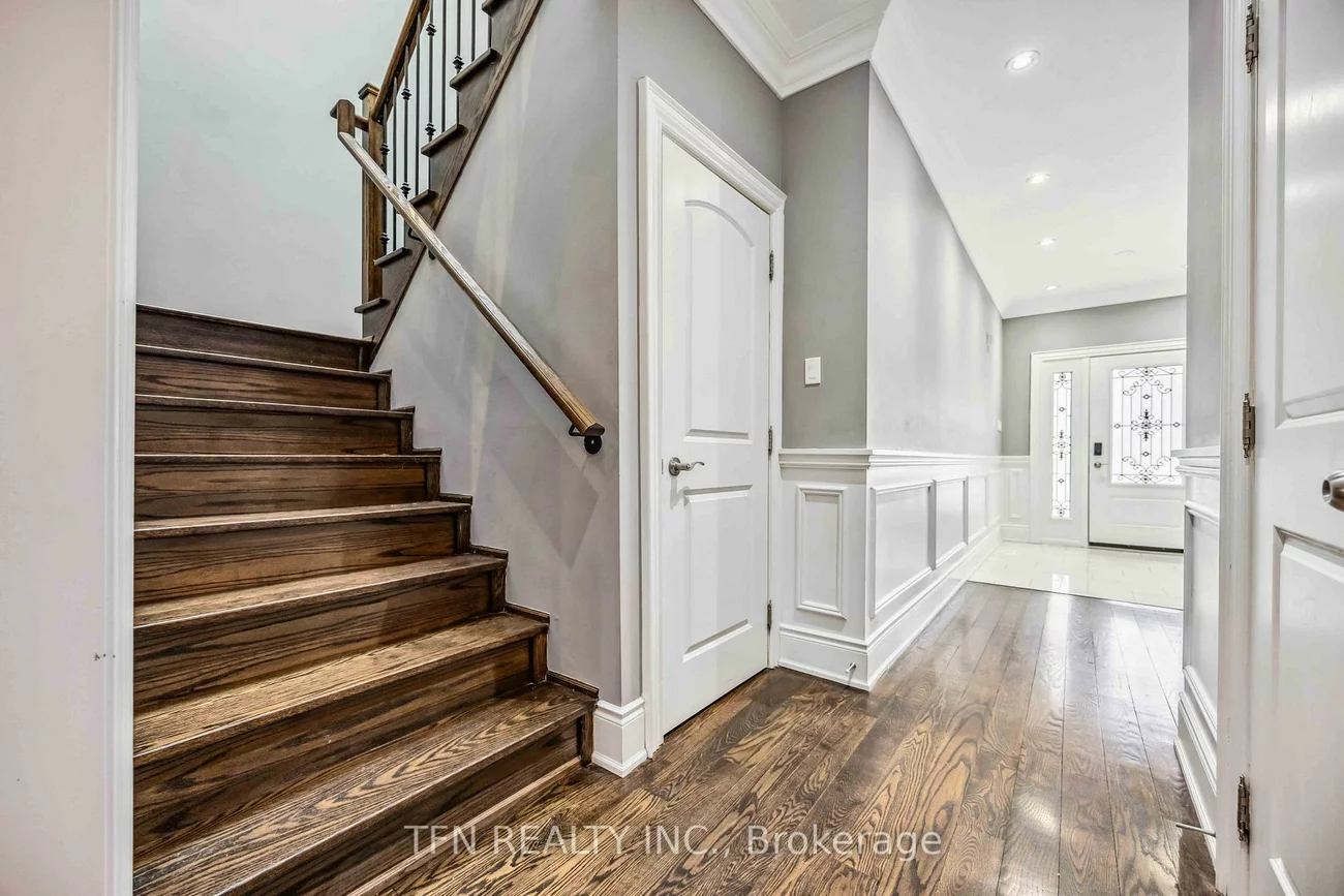282B, Aylesworth, Birchcliffe-Cliffside, Toronto