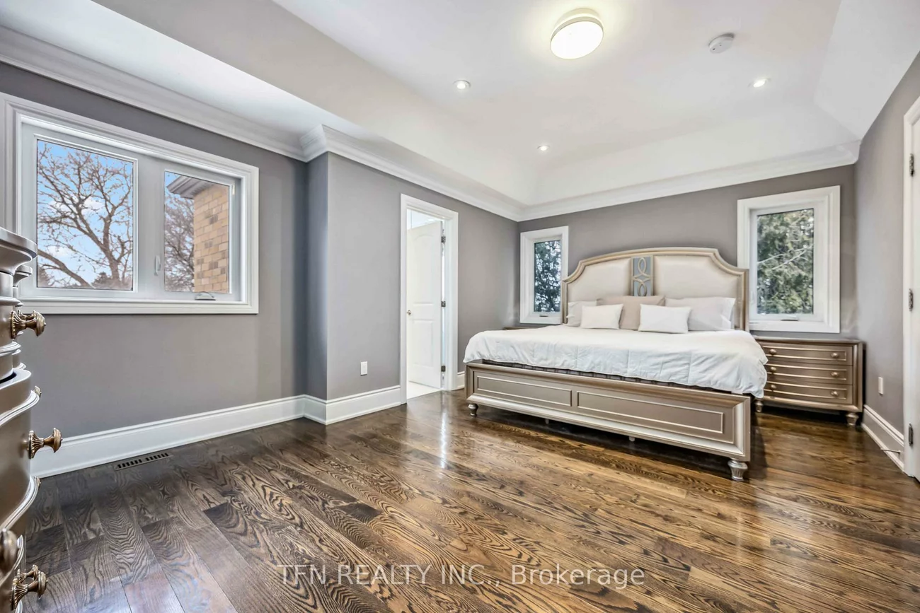 282B, Aylesworth, Birchcliffe-Cliffside, Toronto