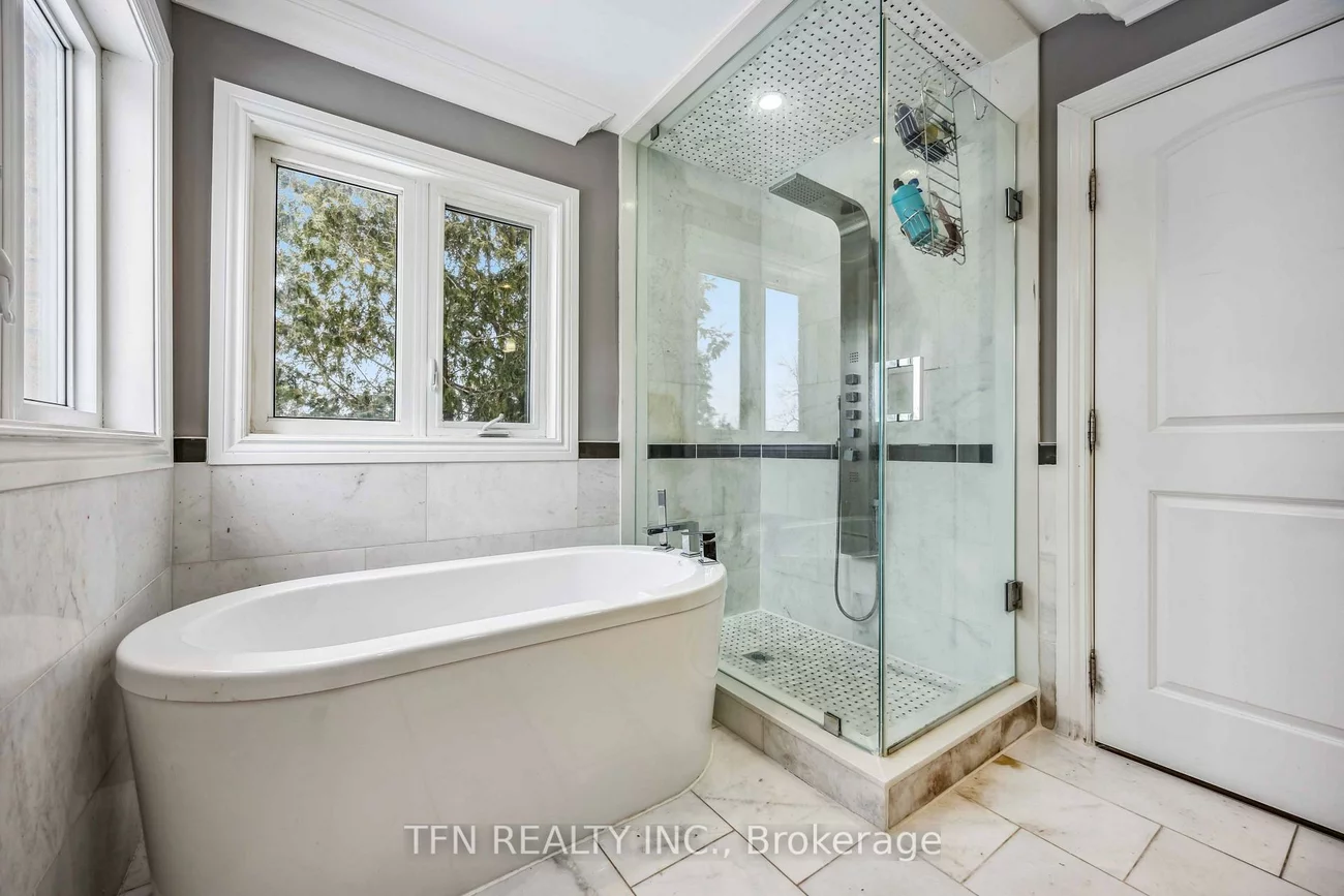 282B, Aylesworth, Birchcliffe-Cliffside, Toronto