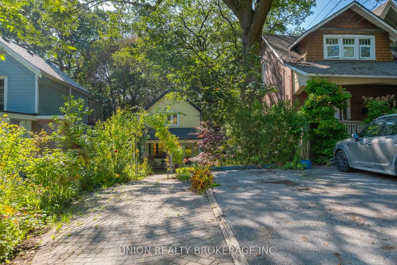 28, Victoria Park, The Beaches, Toronto