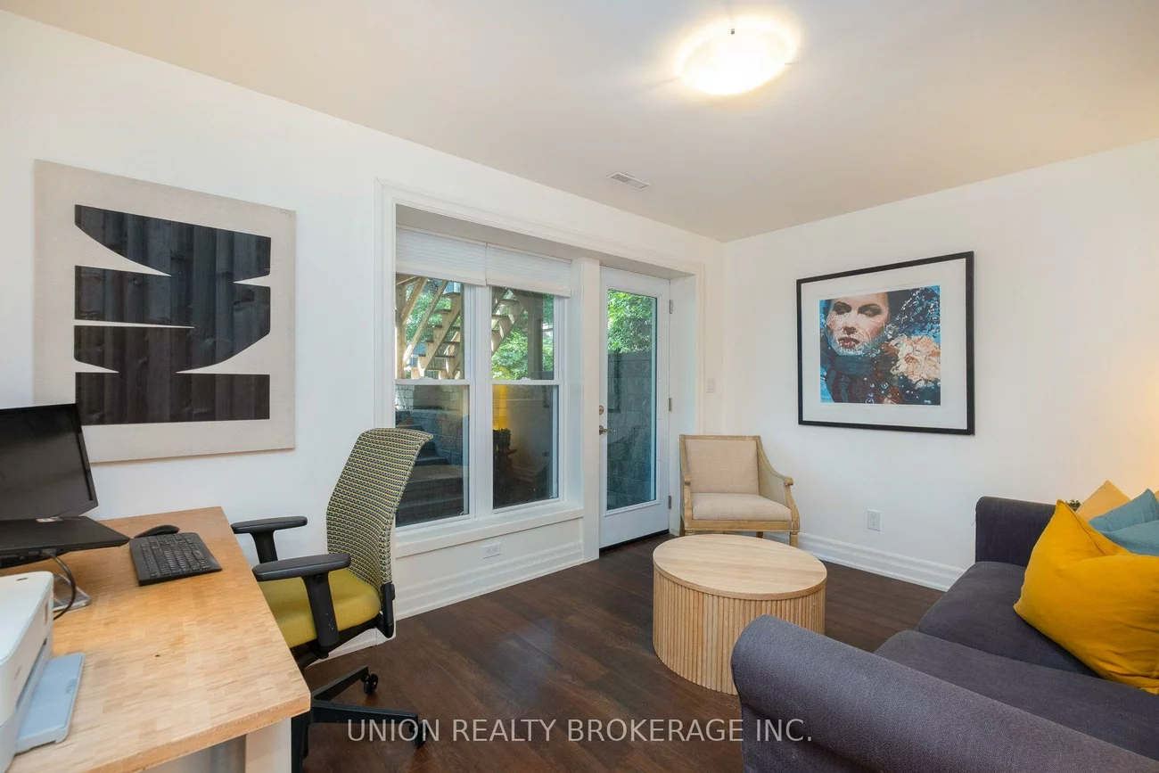28, Victoria Park, The Beaches, Toronto