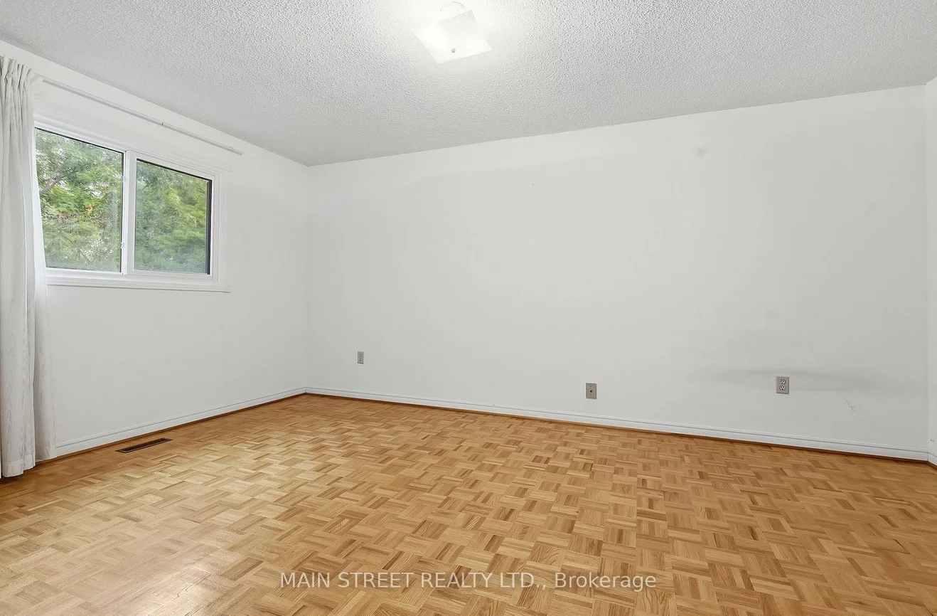 95, Whistling Hills, Milliken, Toronto