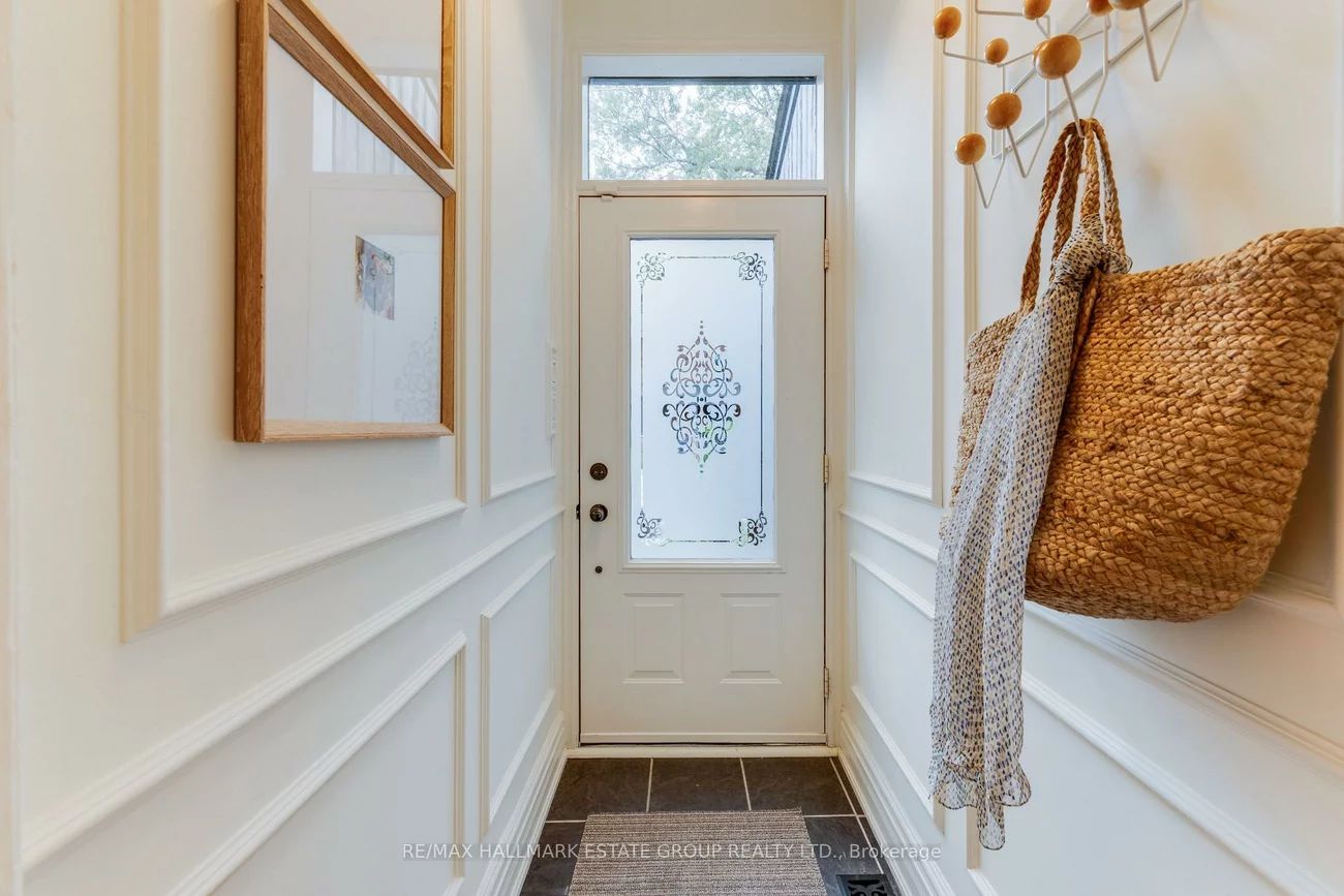 157, Heward, South Riverdale, Toronto