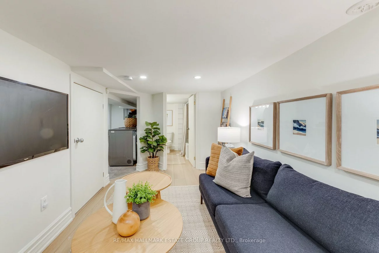 157, Heward, South Riverdale, Toronto