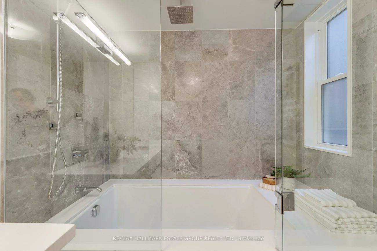 157, Heward, South Riverdale, Toronto