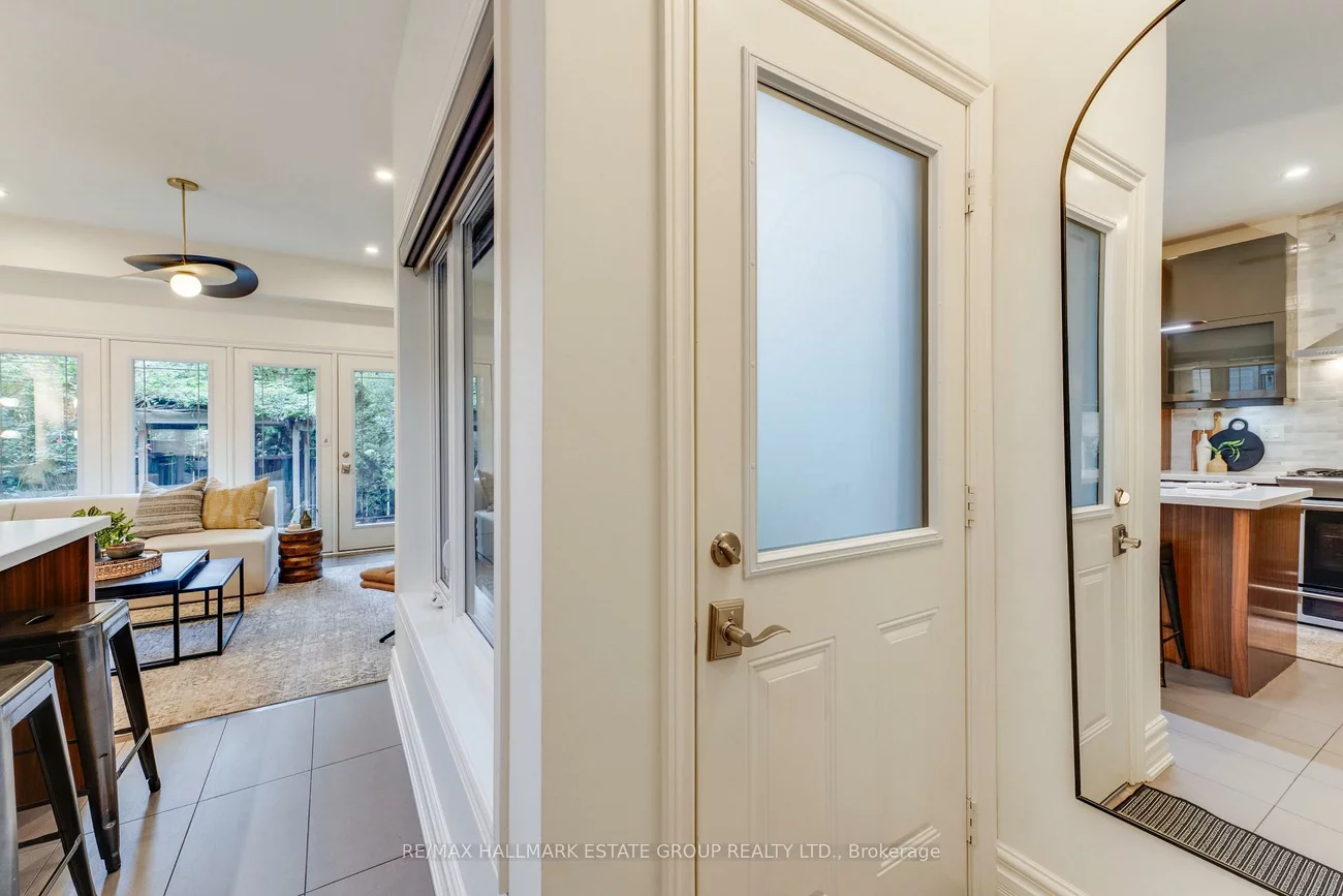 157, Heward, South Riverdale, Toronto