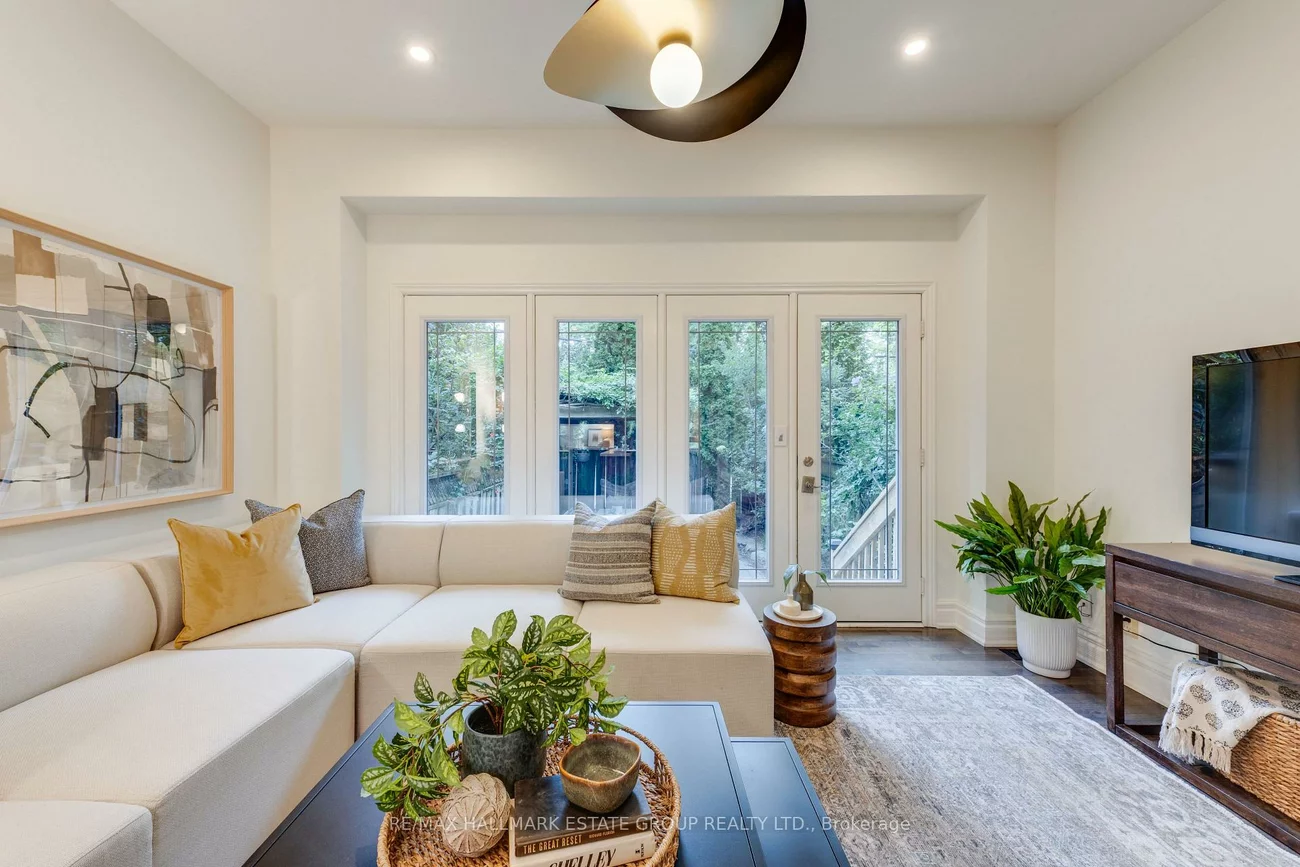 157, Heward, South Riverdale, Toronto