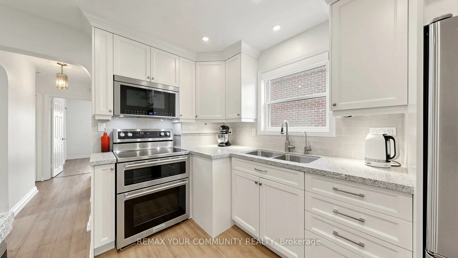 6, Athlone, East York, Toronto