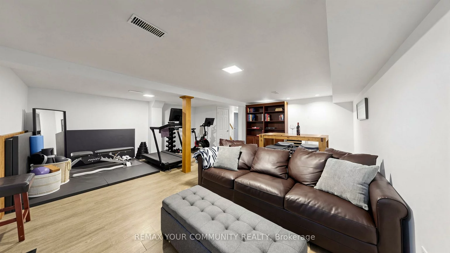 6, Athlone, East York, Toronto