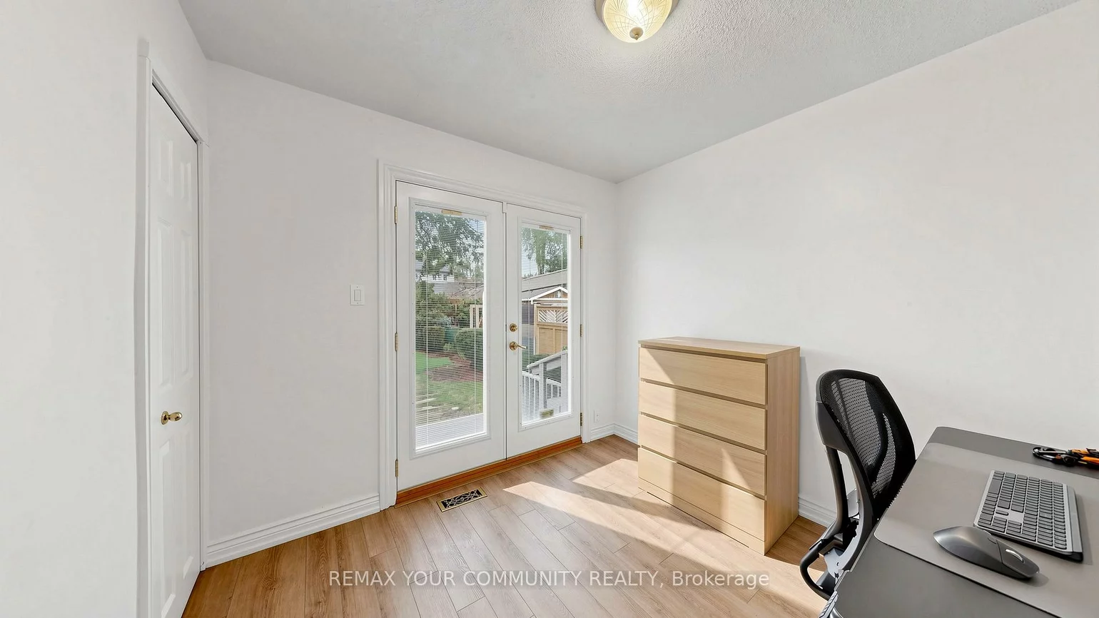 6, Athlone, East York, Toronto