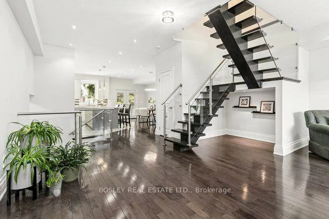 66, Durant, Danforth Village-East York, Toronto
