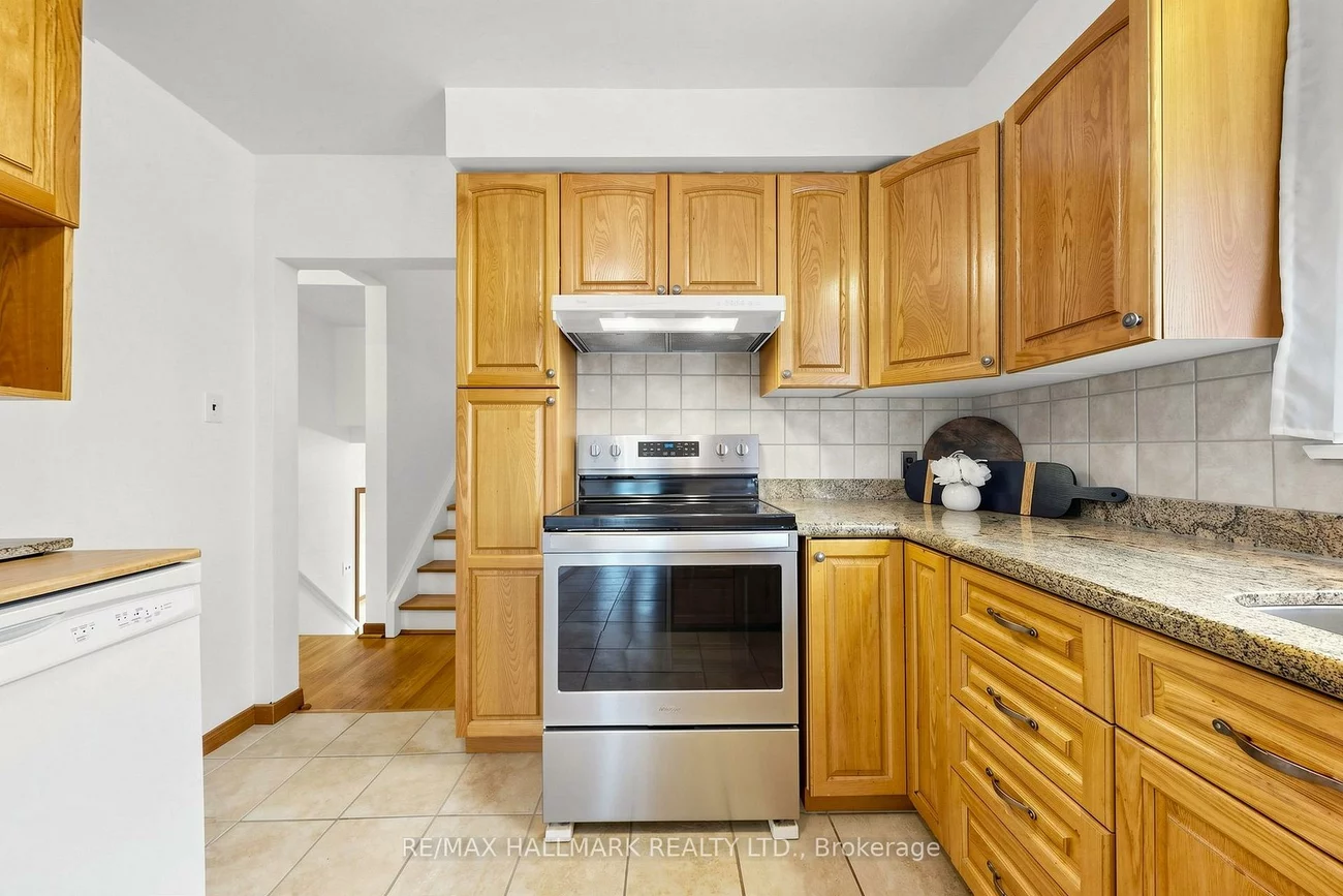 205, Vauxhall, Dorset Park, Toronto