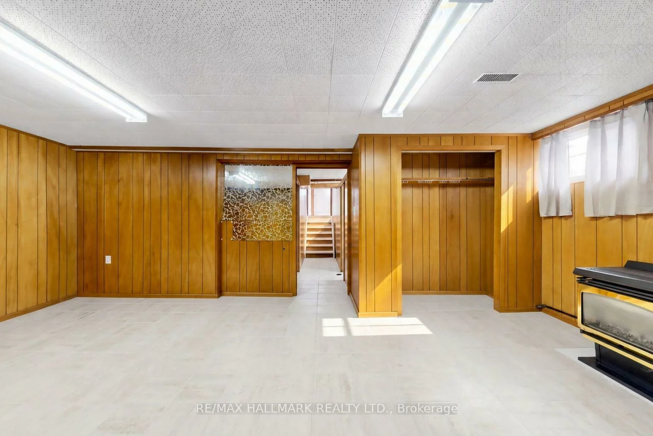 205, Vauxhall, Dorset Park, Toronto