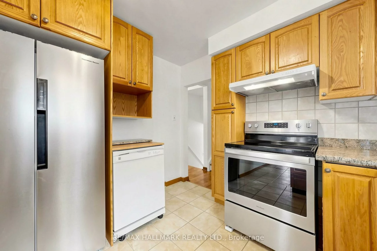 205, Vauxhall, Dorset Park, Toronto
