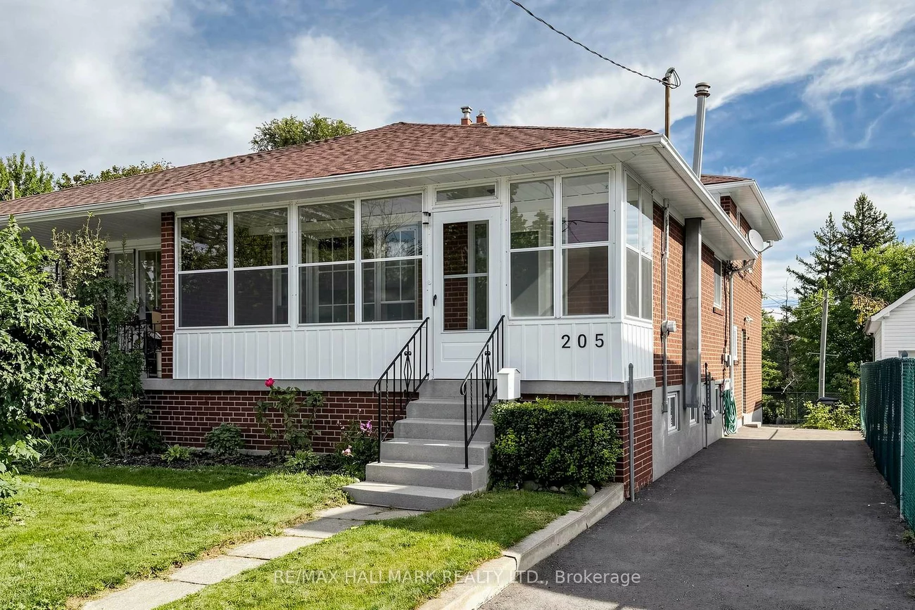 205, Vauxhall, Dorset Park, Toronto