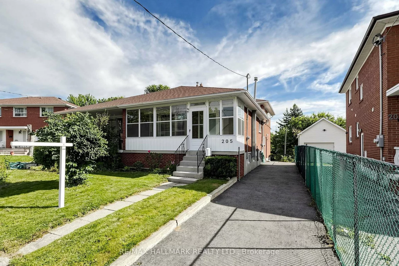 205, Vauxhall, Dorset Park, Toronto