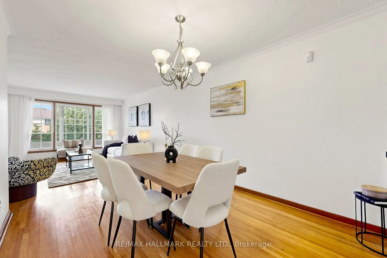 205, Vauxhall, Dorset Park, Toronto
