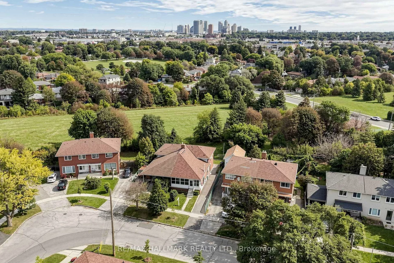 205, Vauxhall, Dorset Park, Toronto