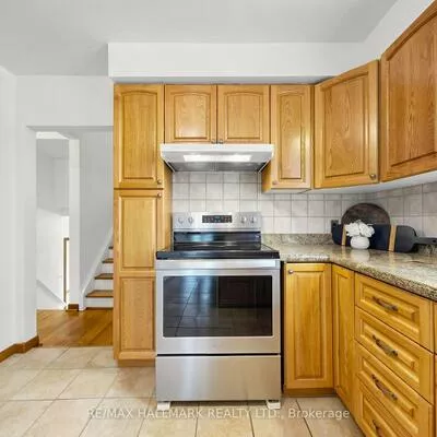 205, Vauxhall, Dorset Park, Toronto