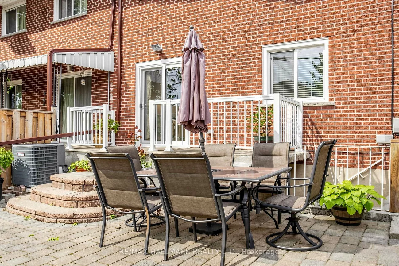 96B, Laurel, Kennedy Park, Toronto