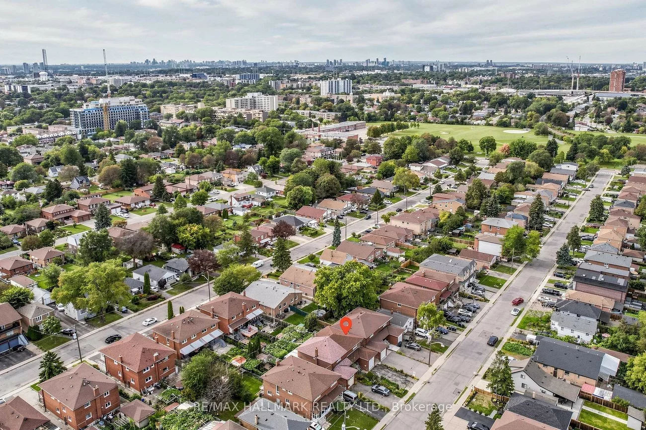 96B, Laurel, Kennedy Park, Toronto