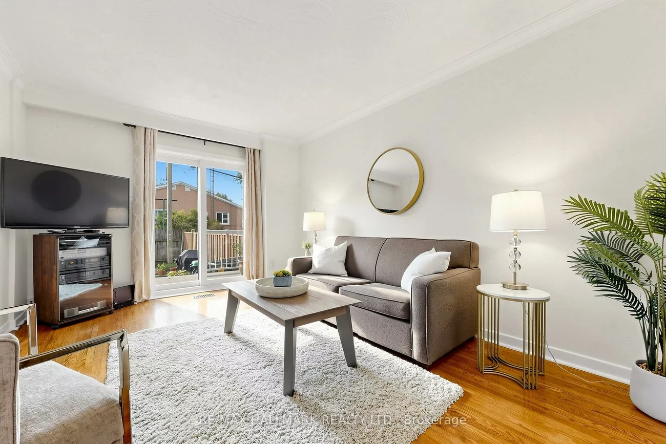 96B, Laurel, Kennedy Park, Toronto