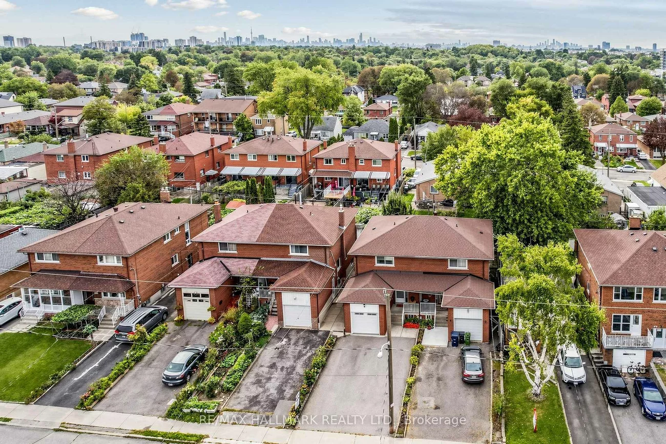 96B, Laurel, Kennedy Park, Toronto