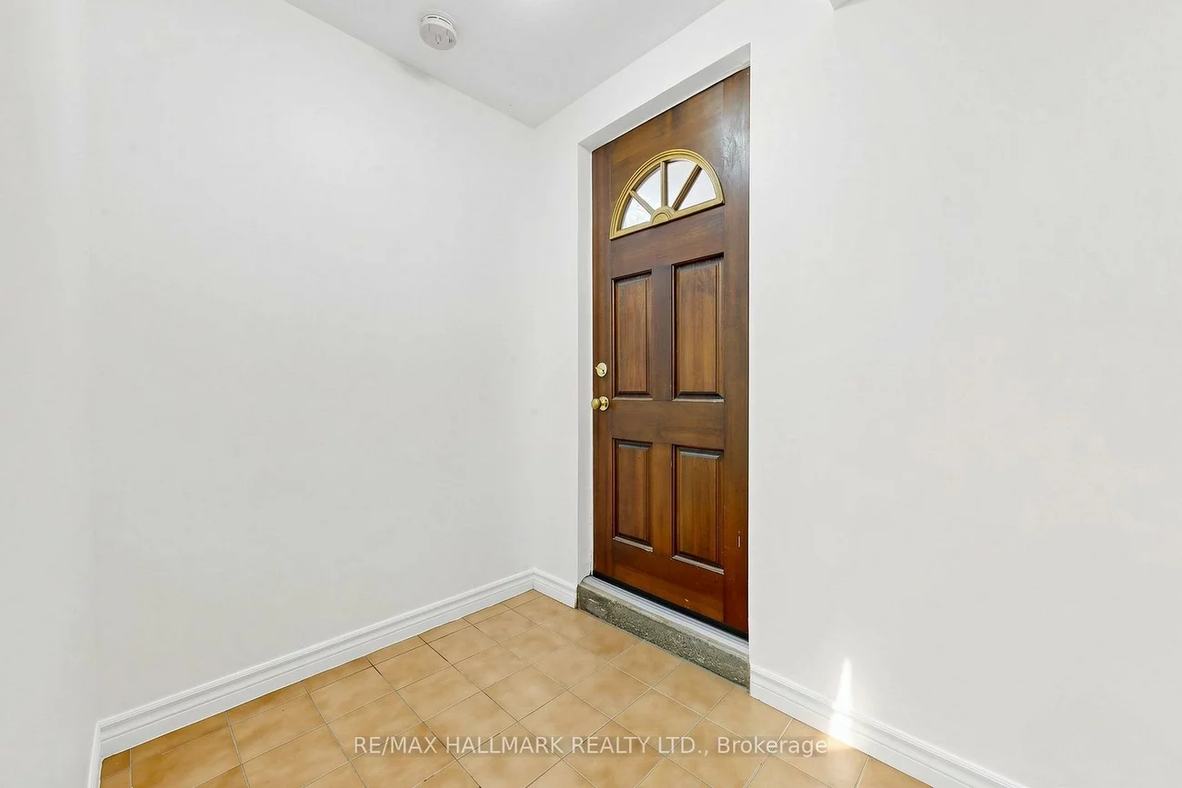 96B, Laurel, Kennedy Park, Toronto