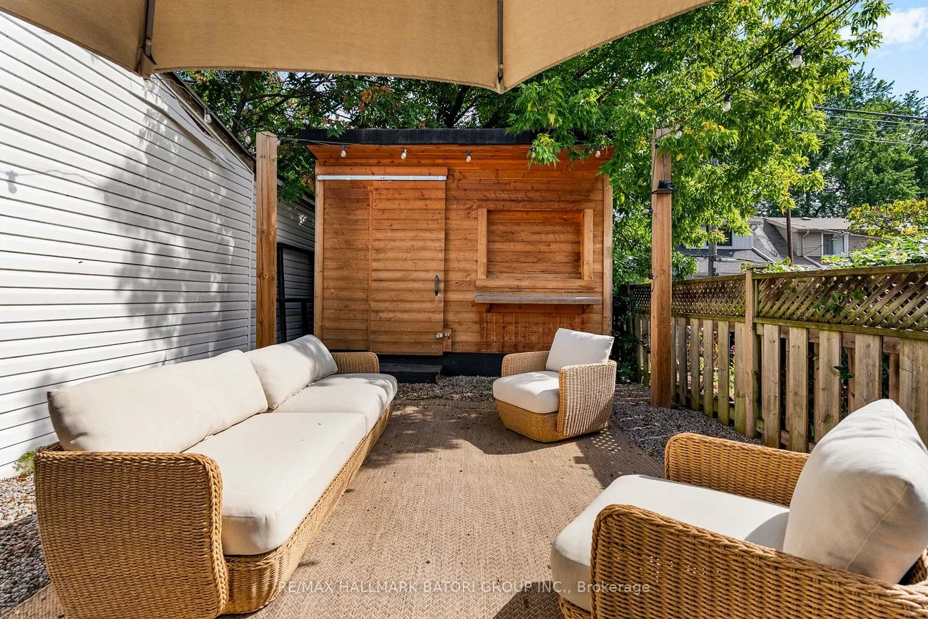 433, Ashdale, Greenwood-Coxwell, Toronto