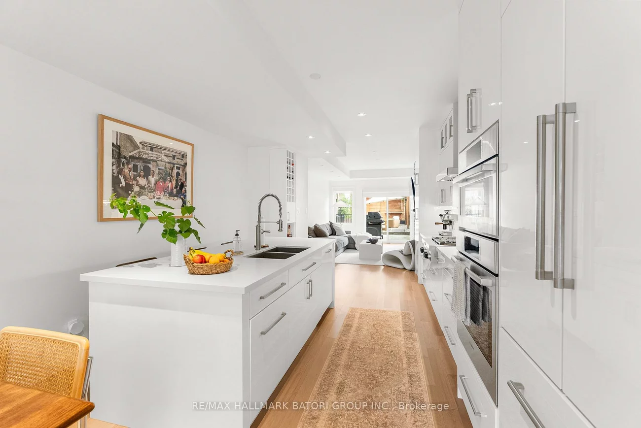 433, Ashdale, Greenwood-Coxwell, Toronto