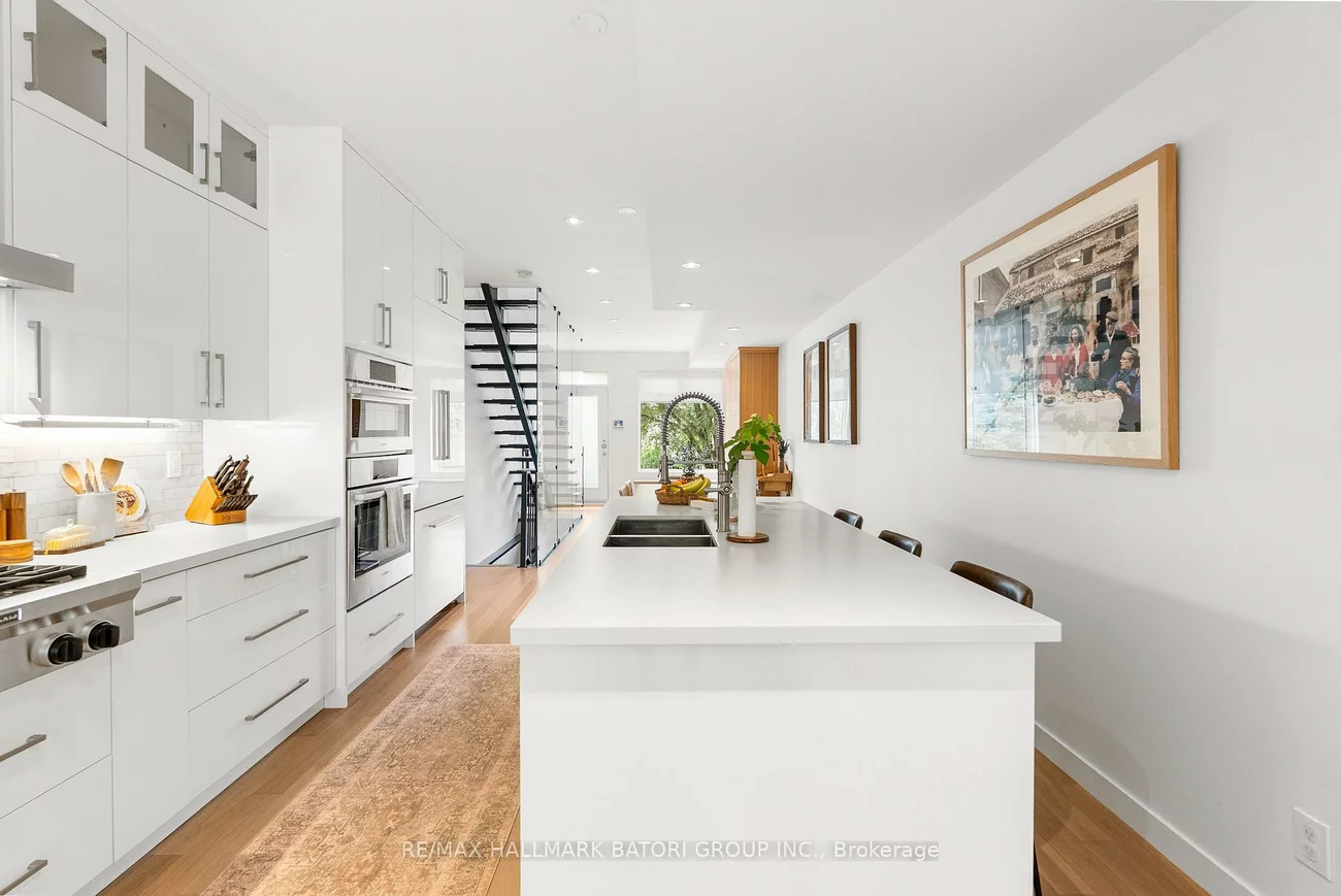 433, Ashdale, Greenwood-Coxwell, Toronto