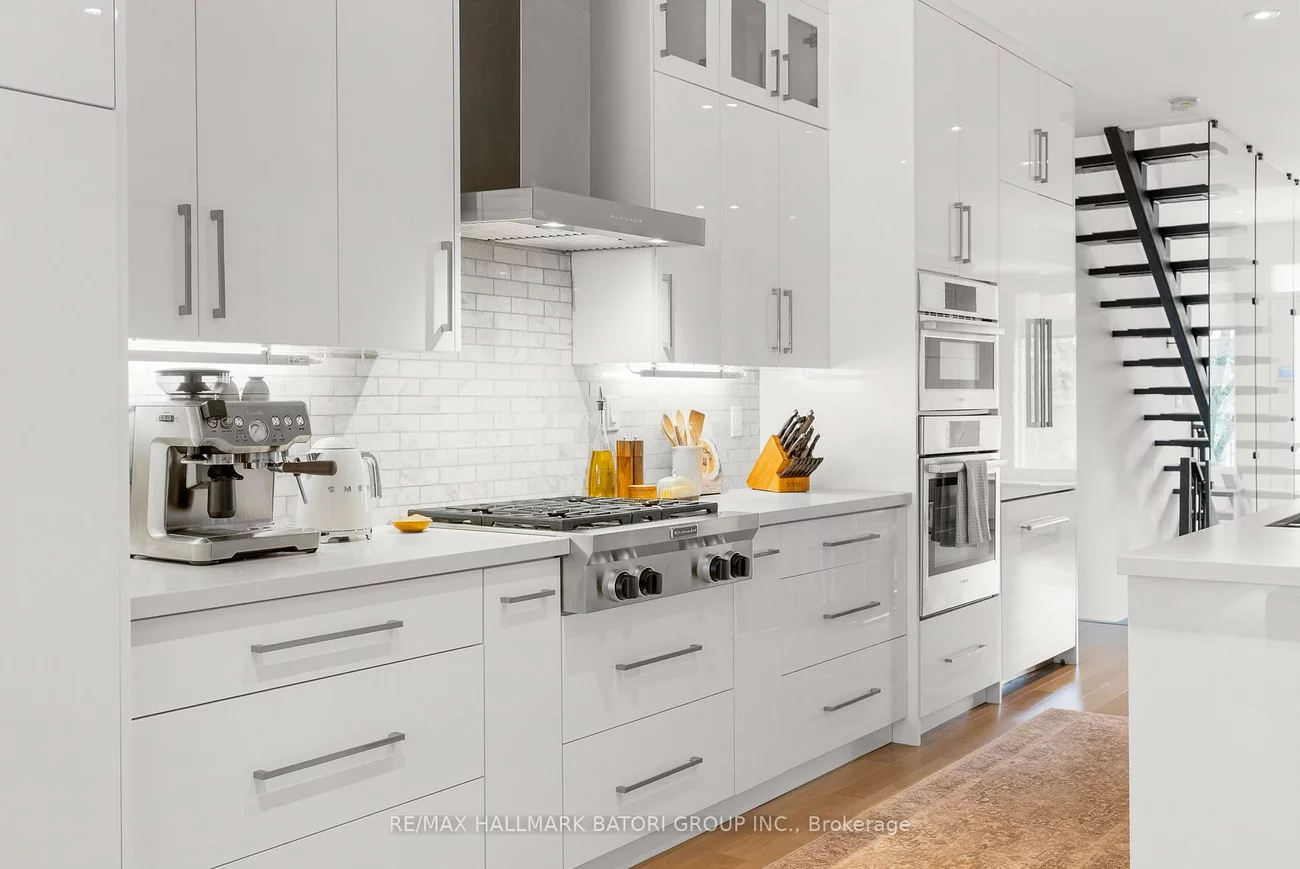 433, Ashdale, Greenwood-Coxwell, Toronto